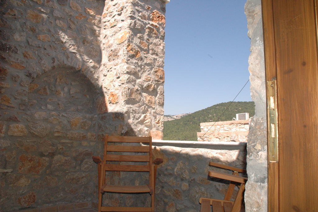 Stoneapartments, Γ Κωσταλοσ Και Σια Οε Avgonima Exterior photo