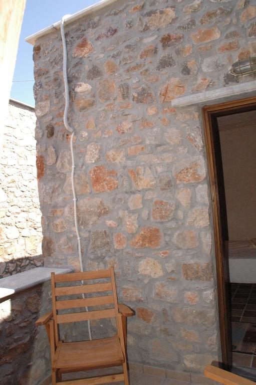 Stoneapartments, Γ Κωσταλοσ Και Σια Οε Avgonima Exterior photo